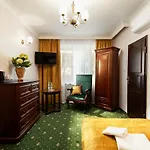 Toscania-check In 24h Panzió Poznań