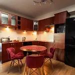 Couette-café Toscania-check In 24h 3*