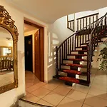 Toscania-check In 24h