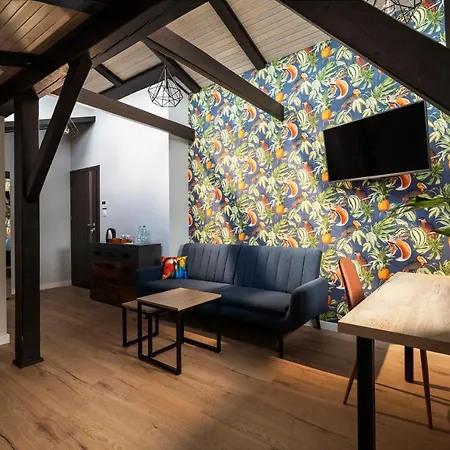 Toscania-check In 24h بوزنان