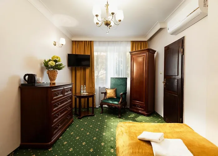 Toscania-check In 24h Bed & Breakfast Poznan
