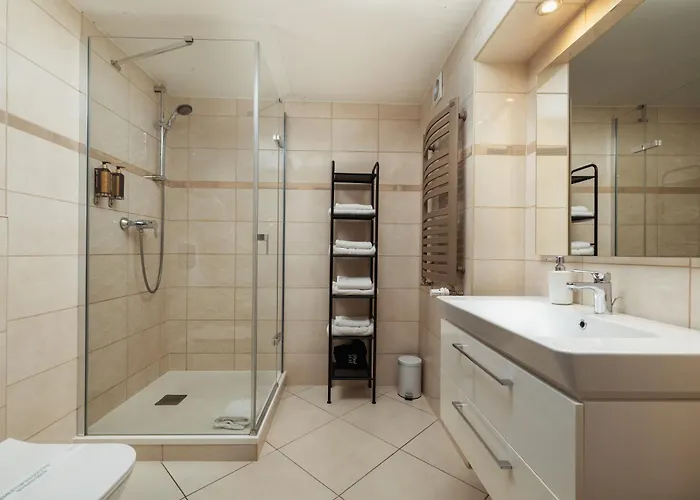 Toscania-check In 24h Bed & Breakfast Poznan